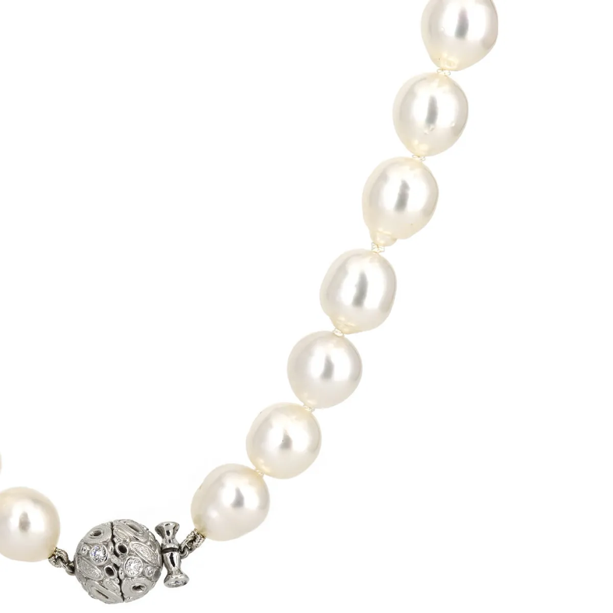 alex_sepkus_south_sea_pea_2.webp Alex Sepkus South Sea Pearl Strand with Diamond Clasp Necklace