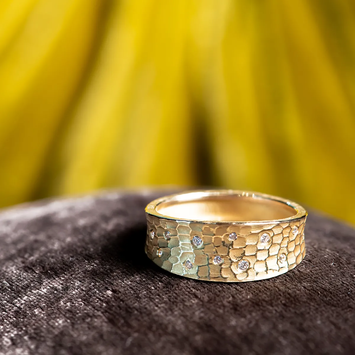 barbara_heinrich_tapered__0.webp Barbara Heinrich Tapered Carved Glacier Band