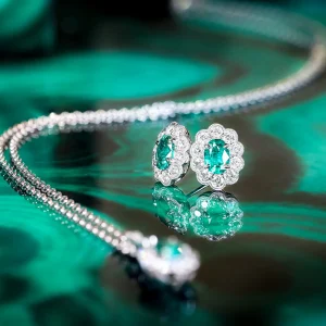 Alchemy Emerald Scalloped Halo Studs