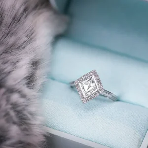 Erika Winters Agatha Halo with Rose Cut Diamond