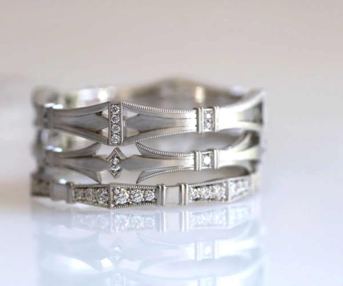 erika_winters_laurel_band_6.webp Erika Winters Laurel Band in Rose Gold