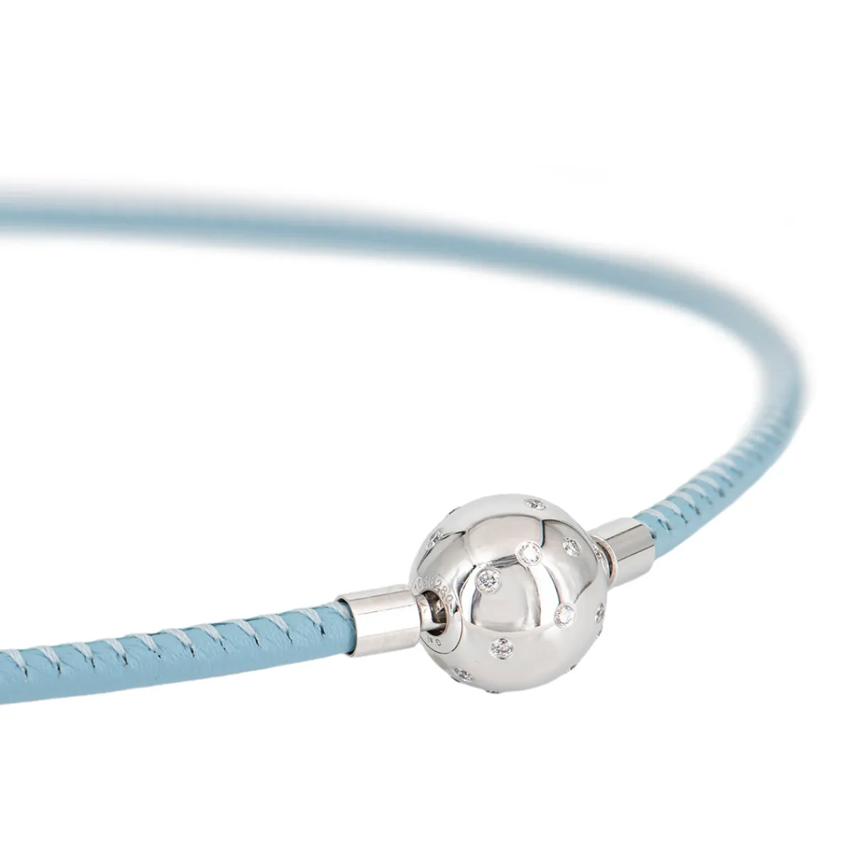 jrg_heinz_leather_necklac_0-2.webp Jorg Heinz Jörg Heinz Leather Necklace Light Blue