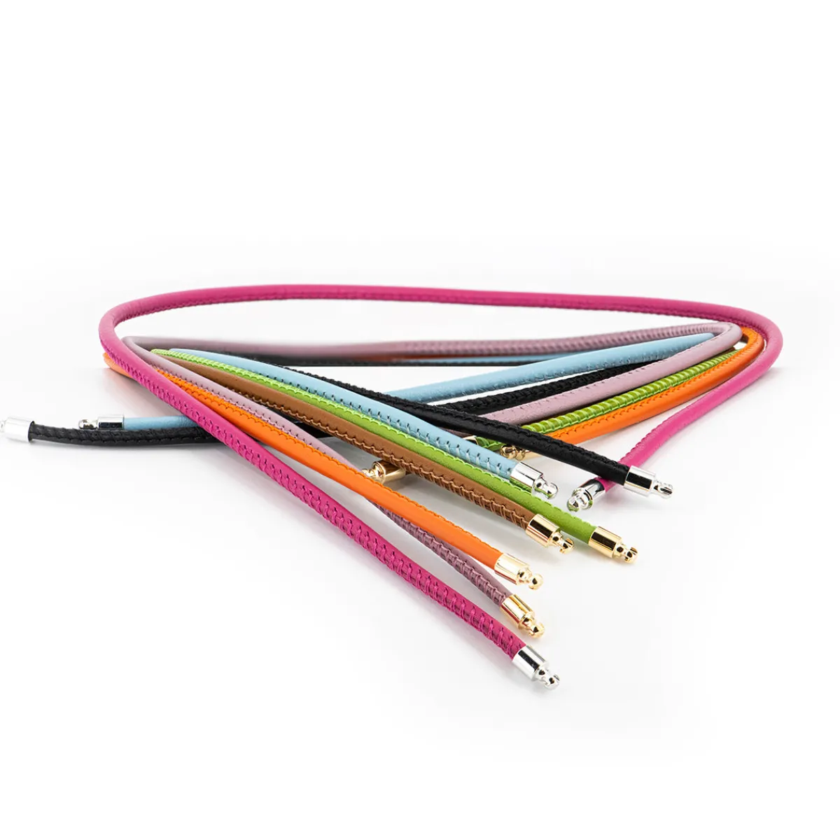 jrg_heinz_leather_necklac_2-2.webp Jorg Heinz Jörg Heinz Leather Necklace Light Blue